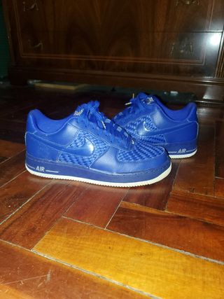 NIKE AIR FORCE 1 TALLA 42 de segunda mano por 40 EUR en Vigo en WALLAPOP