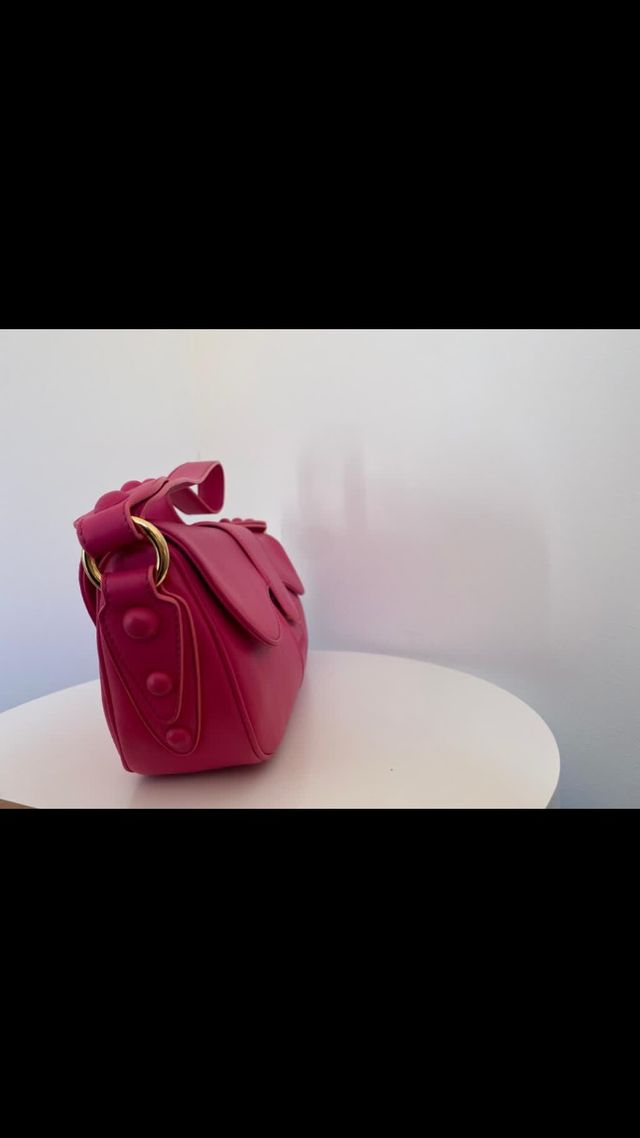 Bolso de piel a mitad de precio