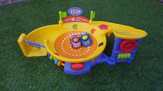 Circuito carreras infantil