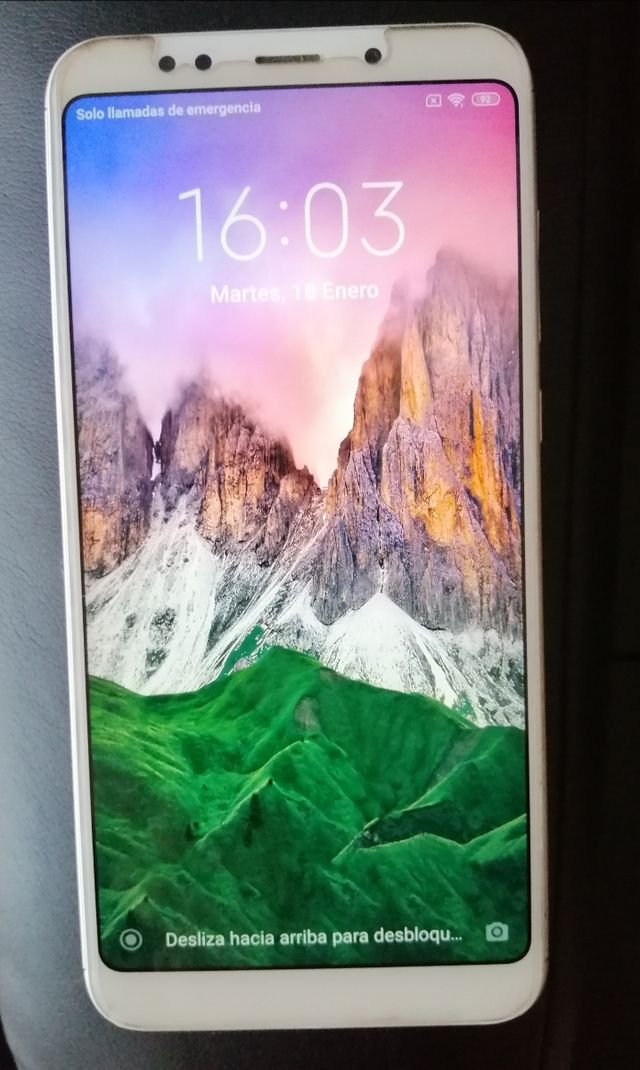 XIAOMI REDMI 5 PLUS + IN REGALO 3 COVER.