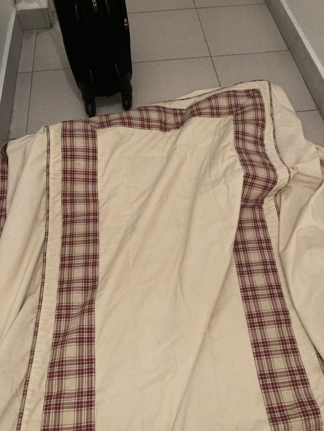 Juegos de colchas cojines y canape