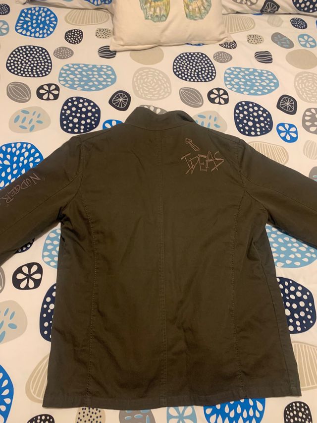 Abrigo DESIGUAL talla XL