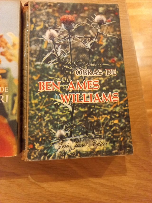 Obras d Mika Waltari, B.A.Williams y Pérez Reverte