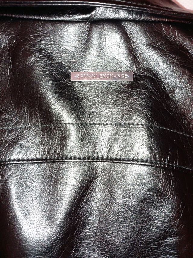 Cazadora de cuero Armani