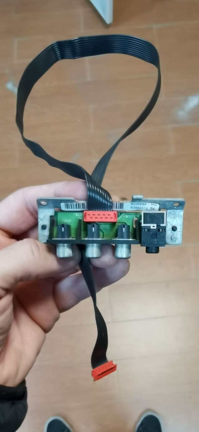 Beovision 1 RGB & S-Video aux Bang Olufsen