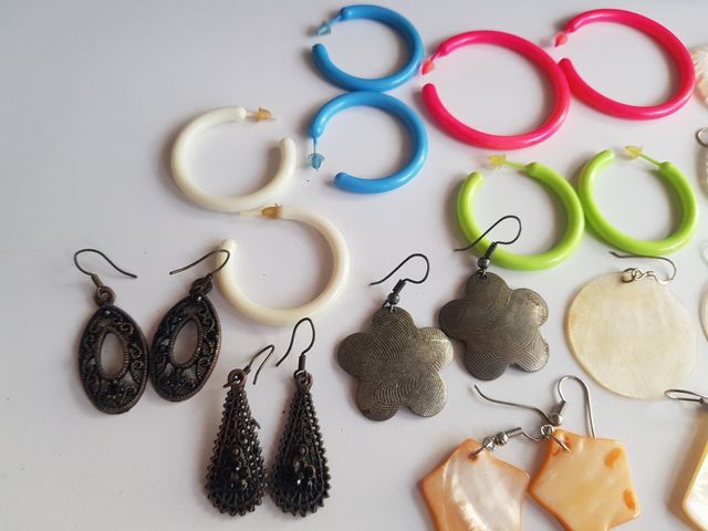 12 Pares de Pendientes 