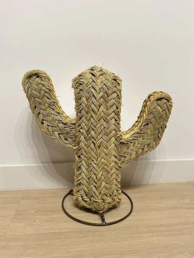 Cactus decorativo de esparto