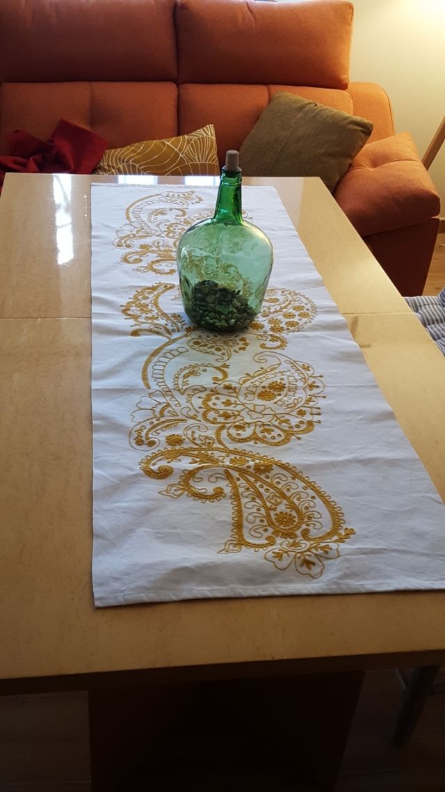 Mesa de comedor extensible diseño de Roche Bobois