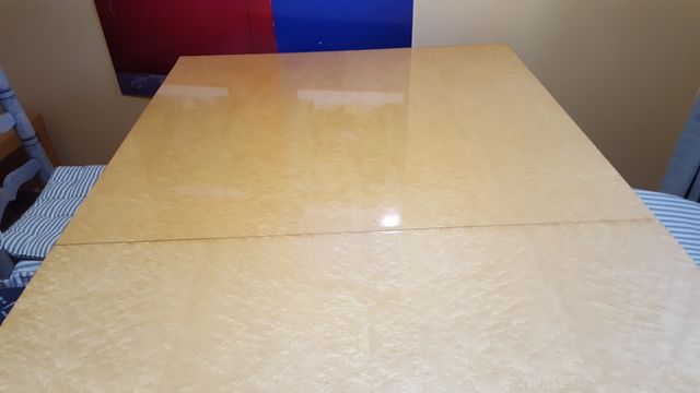 Mesa de comedor extensible diseño de Roche Bobois