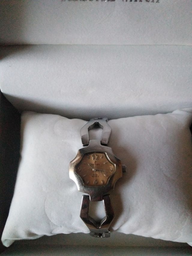 Oferta!! Reloj de mujer vintage de la marca Nowley