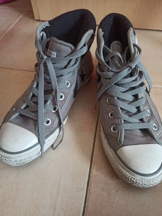 Converse All Star de tela t.37 de segunda mano por 30 EUR en Vilagarcía de  Arousa en WALLAPOP