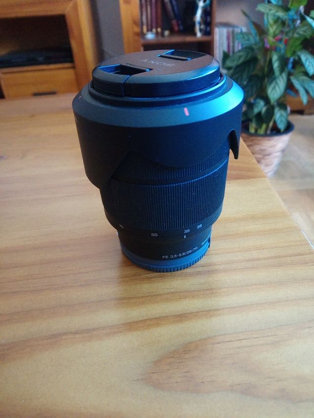 objetivo Sony  FE 28-70 OSS y filtro UV montura E
