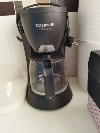 Cafetera Taurus Verona 12 de segunda mano por 10 EUR en Pravia en WALLAPOP