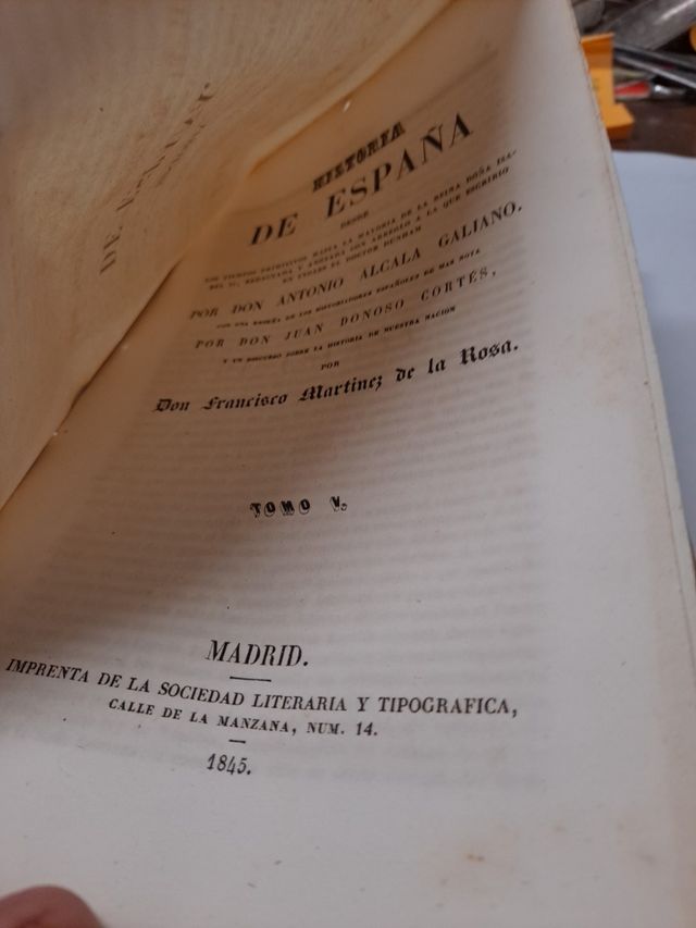 LIBRO ANTIGUO. HISTORIA DE ESPAÑA. TOMO IV y V