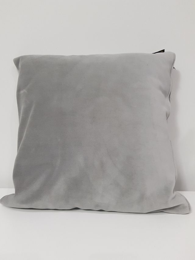 Cojín gris tercipelo cuadrado