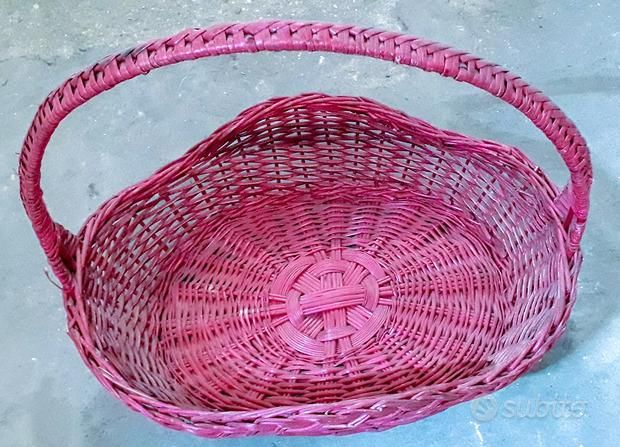 cestino di vimini rosso