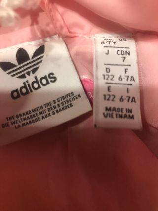Chaqueta Adidas Niña talla 6-7 rosa de segunda mano por 20 EUR en Sabadell  en WALLAPOP