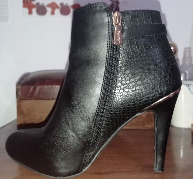 Bota corta mujer tacón