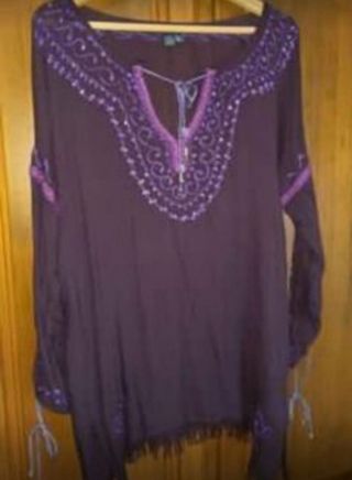 Blusa\\/camisa morada zara de segunda mano por 8 EUR en La Línea de la  Concepción en WALLAPOP