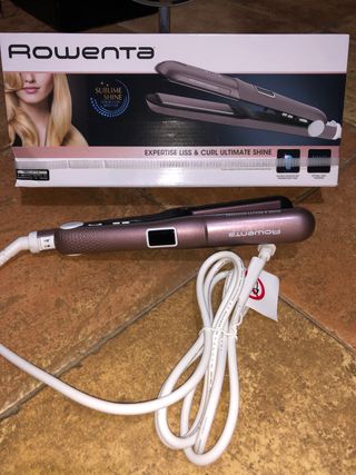 Plancha del pelo Rowenta de segunda mano por 40 EUR en Badajoz en WALLAPOP
