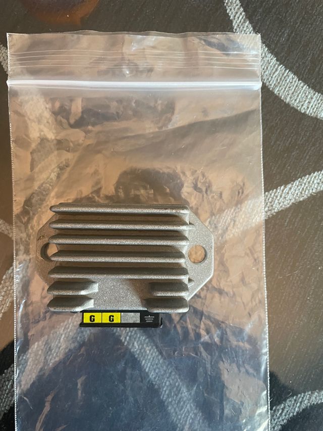 Regulador luces vespa