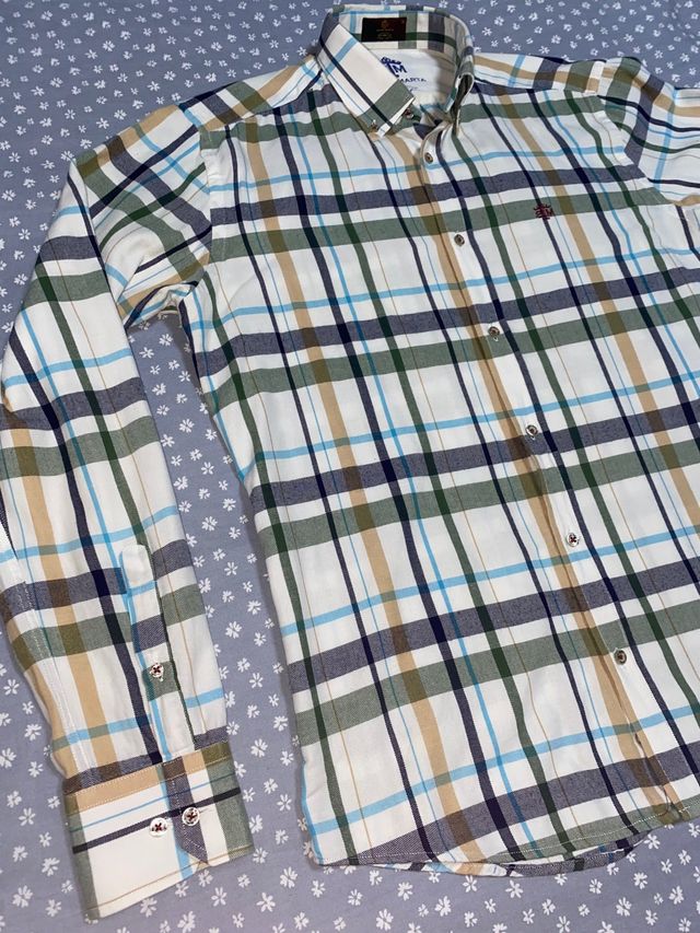 Camisa Santa Marta chico M