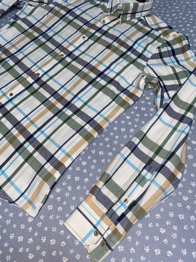 Camisa Santa Marta chico M