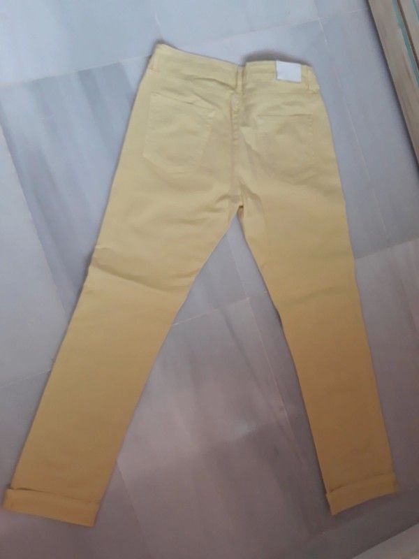 Zara Pantalones