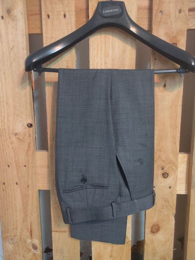 Traje Cortefiel talla s/m 46