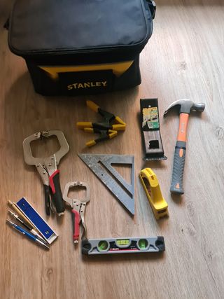 Lote herramientas para pladur nuevas con bolsa de segunda mano por 50 EUR  en Barcelona en WALLAPOP