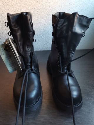 Botas militares iturri T40 de segunda mano por 25 EUR en Tomares en WALLAPOP