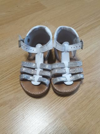 Sandalias Du Pareil y zapatos de vestir ots. de segunda mano por 25 EUR en  Barcelona en WALLAPOP