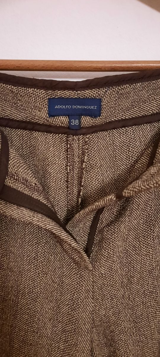 Traje pantalón marrón Adolfo Domínguez