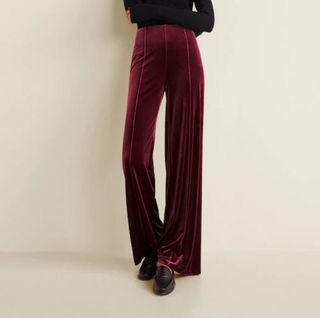 Pantalón terciopelo Mango de segunda mano por 15 EUR en Madrid en WALLAPOP