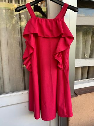 Vestido rosa con mangas y pecho con volantes zara de segunda mano por 7 EUR  en Santa Cruz de Tenerife en WALLAPOP
