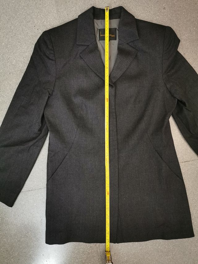 Americana "Levita" Laserre Talla 40