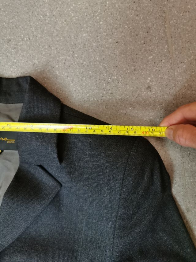 Americana "Levita" Laserre Talla 40