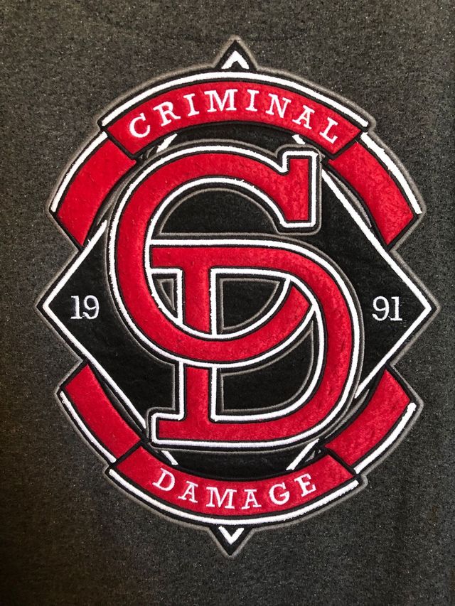 Sudadera Criminal Damage