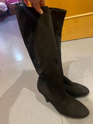 Botas de tela altas de segunda mano por 10 EUR en Roses en WALLAPOP