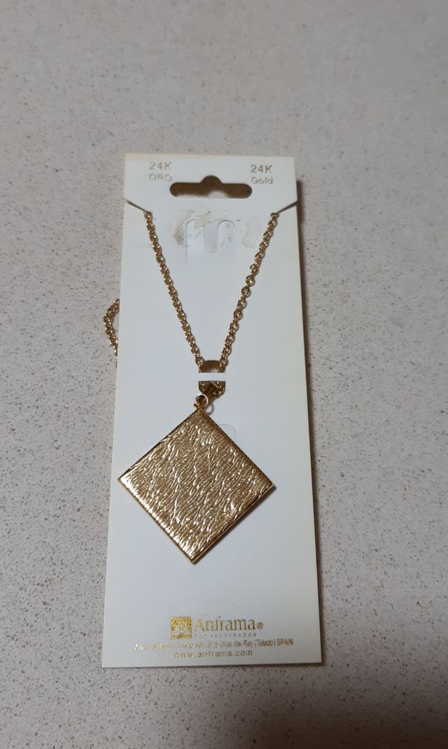 Colgante baño de oro