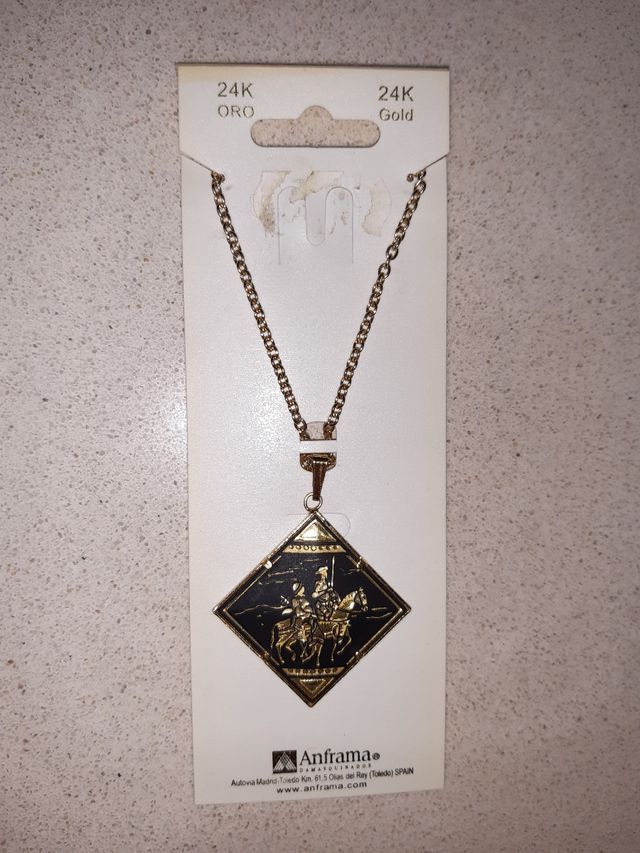 Colgante baño de oro