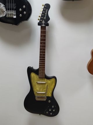 Danelectro dead on 67 de segunda mano por 450 EUR en Arroyo de La Miel en  WALLAPOP