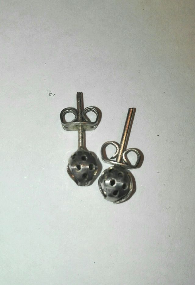 Lote de 9 pendientes + 1 colgante a juego