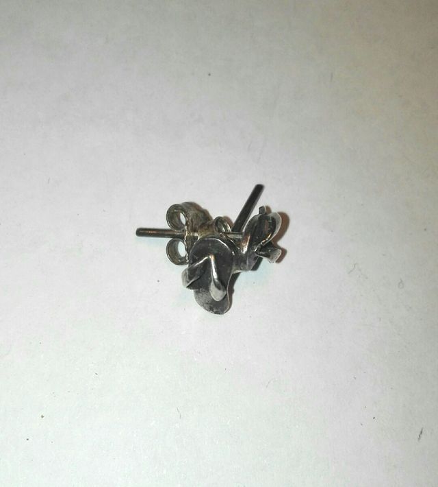 Lote de 9 pendientes + 1 colgante a juego