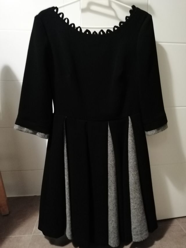 vestido negro y gris de vestir