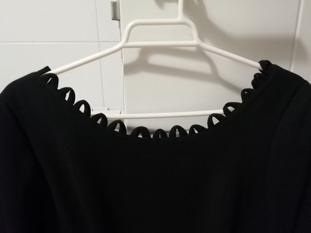 vestido negro y gris de vestir