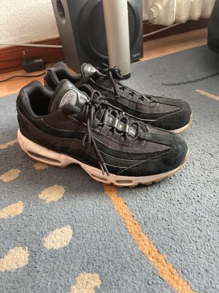 Nike air max 95 \\/ 42,5 de segunda mano por 40 EUR en Madrid en WALLAPOP