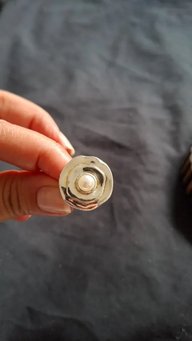 precioso anillo flor de perla