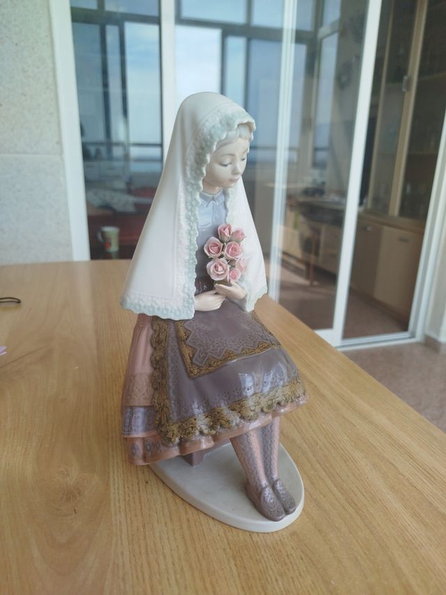Figura porcelana LLADRó