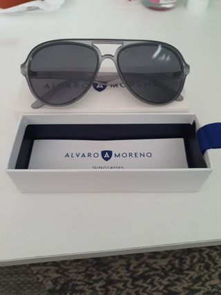 Gafas de sol Álvaro Moreno Nuevas de segunda mano por 8 EUR en Santander en  WALLAPOP